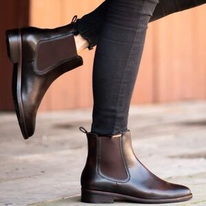 Thursday Boot‎ Co Duchess Leather Chelsea Boots Women’s Size 7.5 Black Coffee